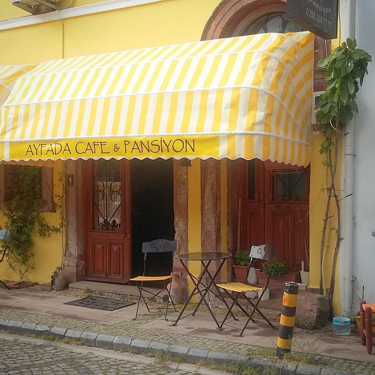 Ayfada Cafe & Pension ไอวาลิค ภายนอก รูปภาพ